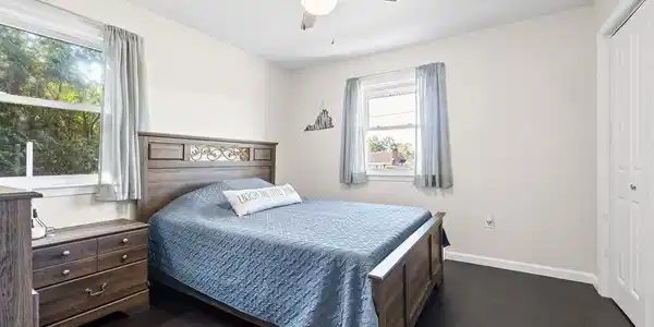 64 BOIES DRIVE