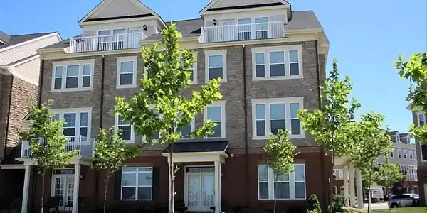 42581 SUNSET RIDGE SQUARE