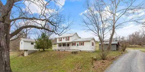 12111 SLEEPY HOLLOW LANE