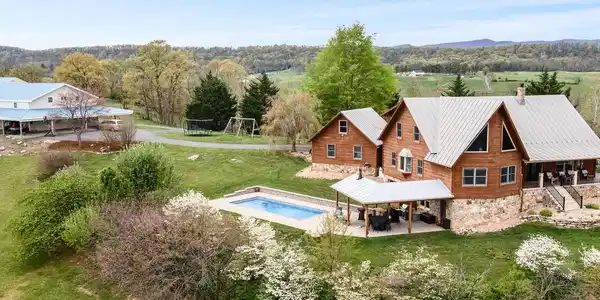 1124 KNUPP ROAD
