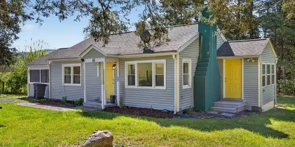 48 BOWMAN LANE