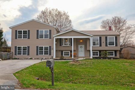 7114 EMERALD COURT