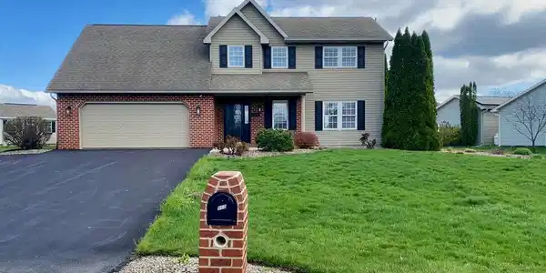 960 BLUEBERRY LANE