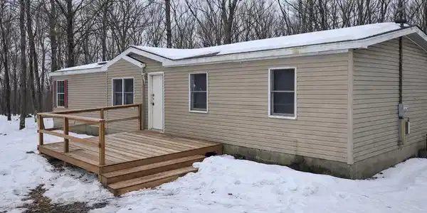 333 WHITEFACE CIRCLE