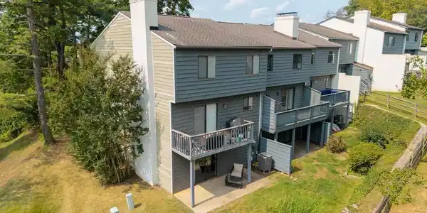 320 HARVEST DR