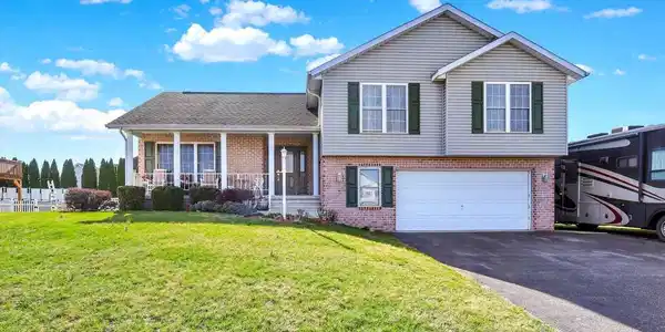 345 ROSEANN DRIVE