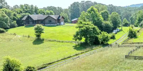 2250 EMERALD HILL ROAD