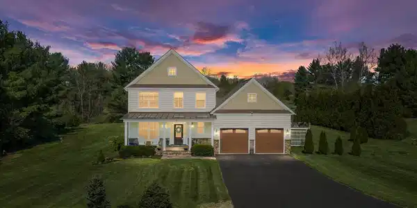 39 BOWLING VIEW ROAD