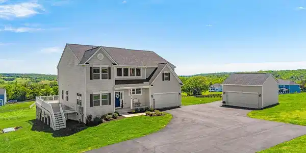 3039 CLEARVIEW FARM LANE