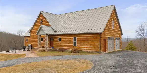 879 OLDE OAK VIEW DRIVE
