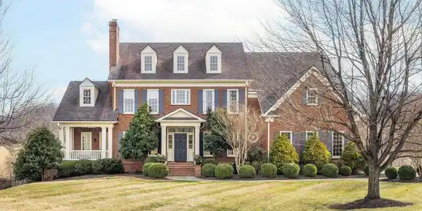 585 RAGGED MOUNTAIN DR