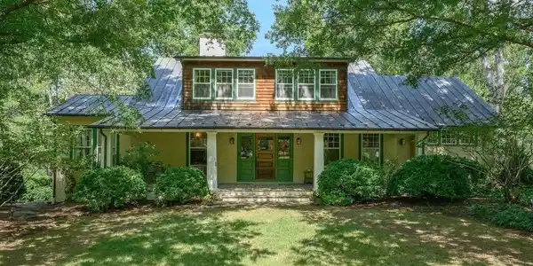 2386 GARTH RD