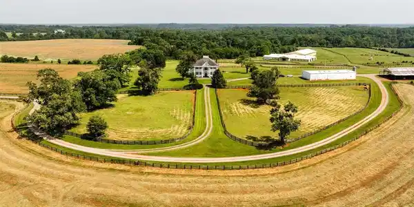 9313 GREENFIELD FARM