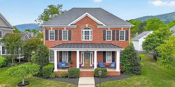 1739 OLD TRAIL DR