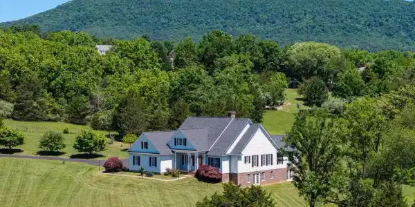 128 FAIRVIEW CIRCLE WITH LOT 36