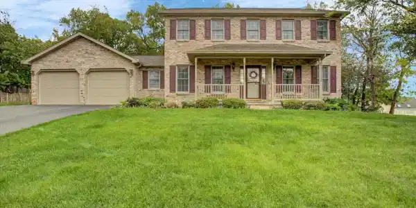 427 BRADLEY LANE