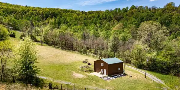 1797 CUBBAGE HOLLOW ROAD