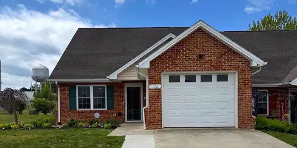 102 GRANNY SMITH DRIVE