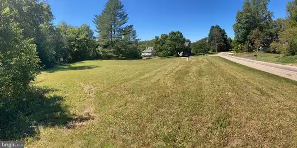 601 BRIDLESPUR LANE