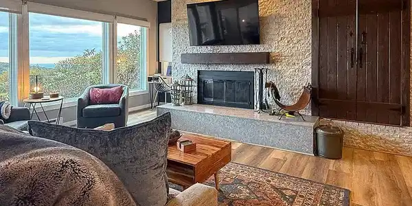 1616 OVERLOOK CONDOS