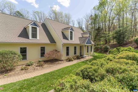 2700 WILLOW OAK CIR