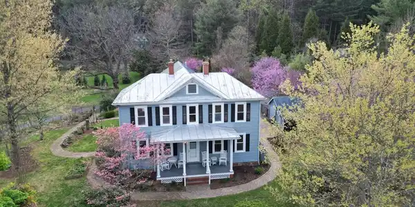 104 WESLEY LANE