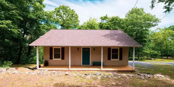1502 TOMAHAWK TRAIL