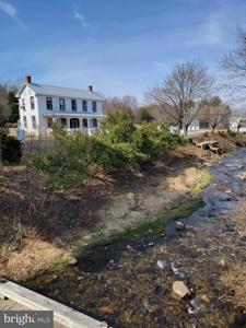 5865 GOONEY MANOR LOOP