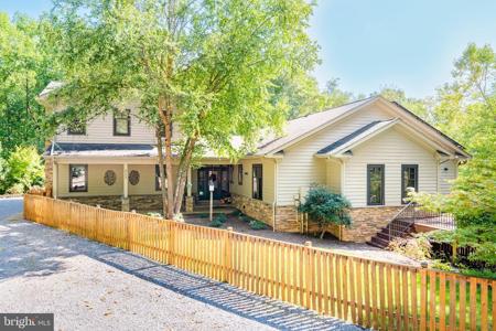 212 CICADA DRIVE