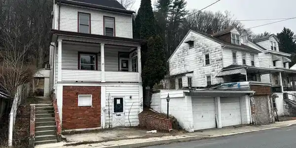 531 PEACOCK STREET