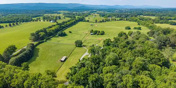 516 CLAY HILL ROAD