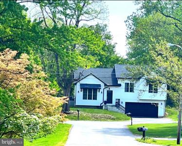 195 STILL MEADOW DRIVE