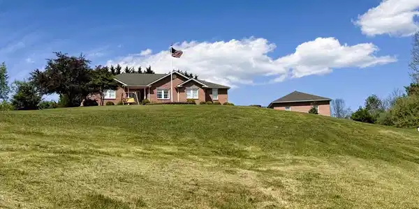 106 WATERVIEW DRIVE