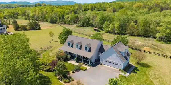 164 SUNNYSIDE LN