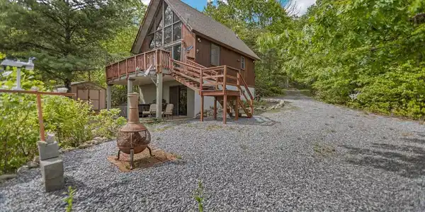 125 DEAL DRIVE