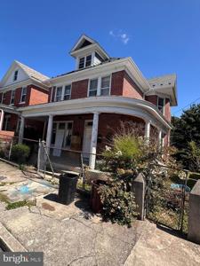 411 PULASKI STREET