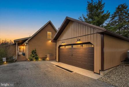 464 WYNONAH DRIVE