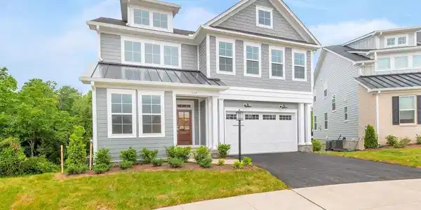 13 SABLEWOOD DR