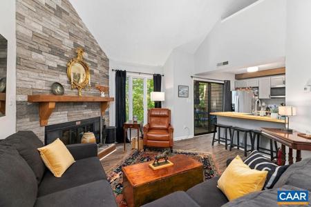 803 LAURELWOOD CONDOS