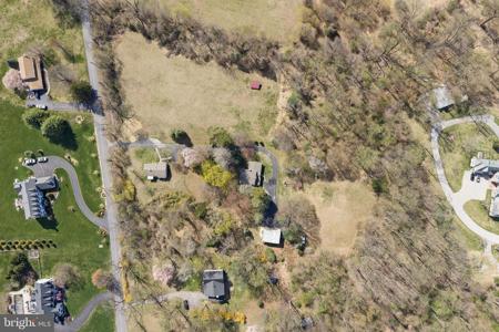 120 DIAMOND ROCK ROAD
