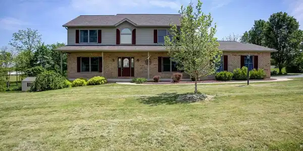 205 SANDOESHIRE LANE