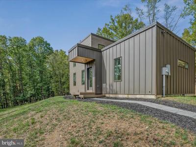1573 HOLLY HILL LANE