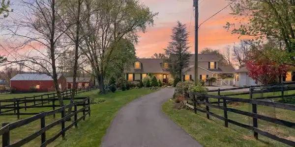 1135 MYRTLE ROAD