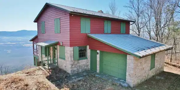 301 MOUNTAIN TOP DRIVE