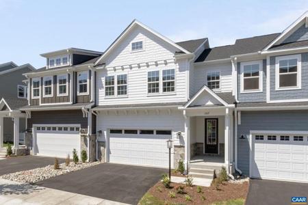 1367 LACONIA LN
