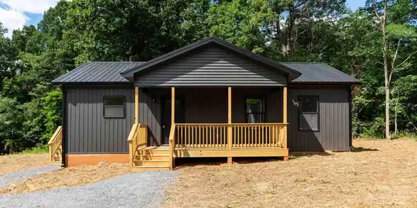 357 MONTREAL LN