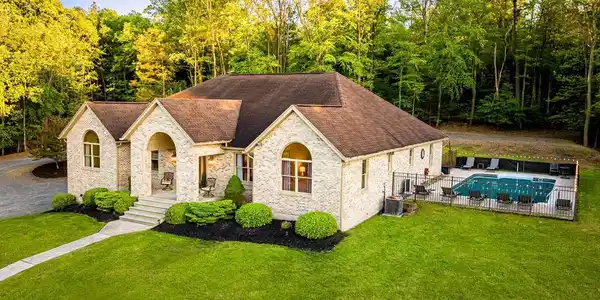 36 SUMMER MOUNTAIN ROAD