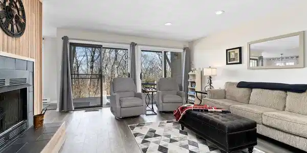 2070 STONE RIDGE CONDOS