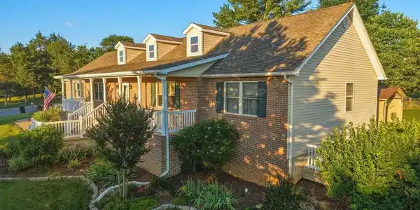 705 STONECREST DRIVE