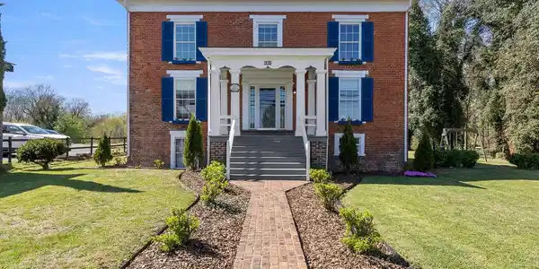 205 MAIN STREET